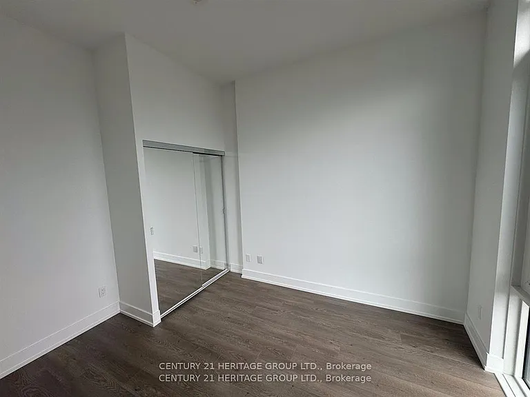 308 Jarvis St #3401 — Photo 8