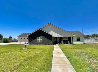 1108 W Arizona Ave, Hobbs, NM 88242