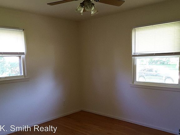 4th image of 1716 Wesley Ave