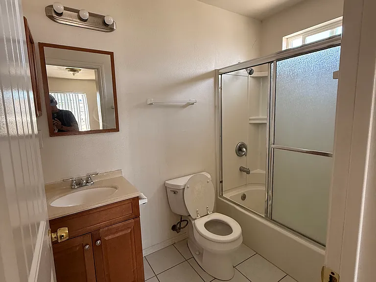 4313 Euclid Ave — Photo 12