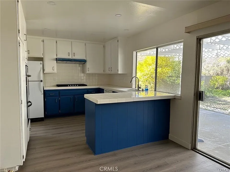 600 Marek Dr