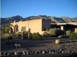 5423 N Arroyo Grande Cir, Tucson, AZ 85718