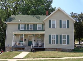 215 East St, Baraboo, WI 53913