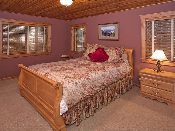 "2nd master suite with private bath"