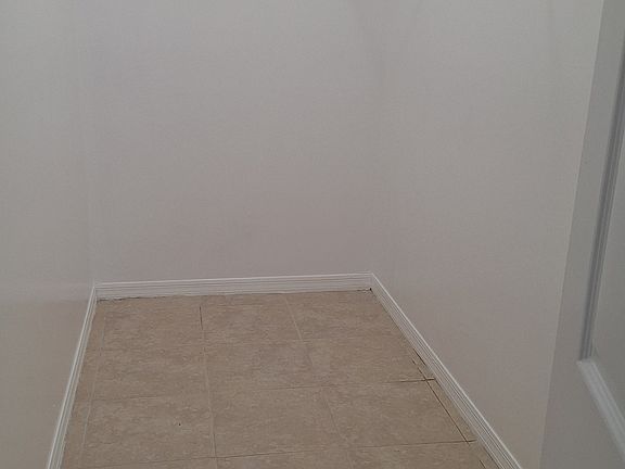 Master Bd walk in closet