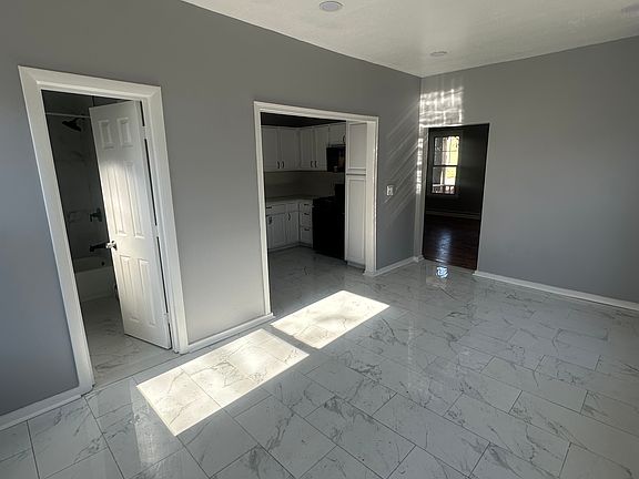 3rd image of 130 Rosette St