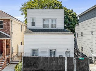 8010 59th St, Ridgewood, NY 11385