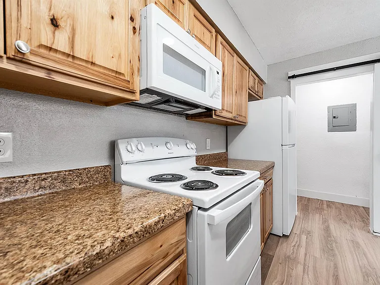 4620 W Orange St — Photo 11
