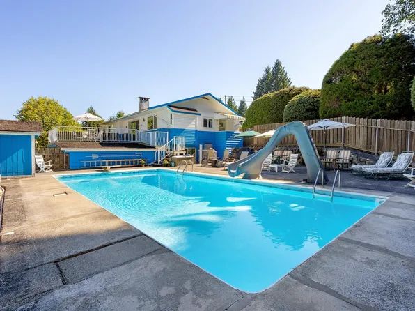 1619 Stella Pl, Pt Coquitlam, BC V3C 2R4