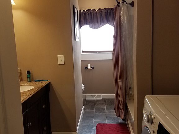 Master bath 