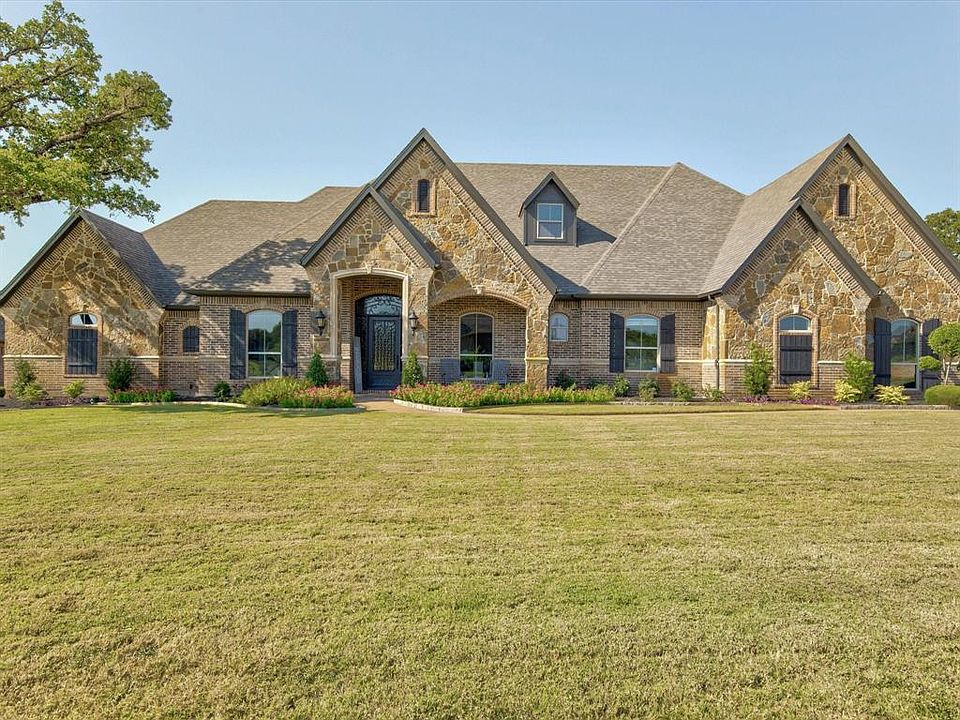 1st image of 6809 Heritage Oaks Dr