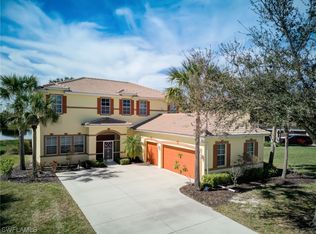 2670 Amber Lake Dr, Cape Coral, FL 33909
