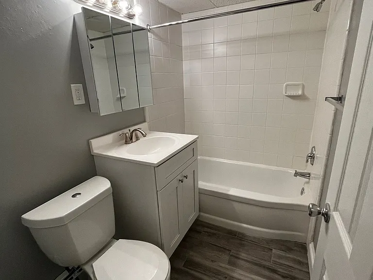 Springview Garden Apartments — Photo 13
