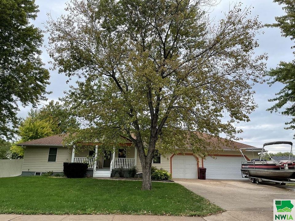 1st image of 2108 C St
