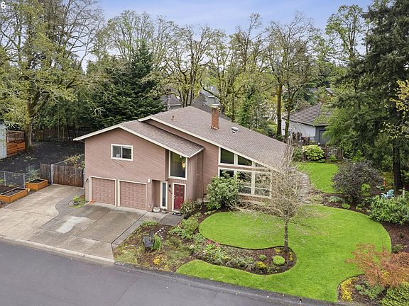 4th image of 5678 SE Byron Ct