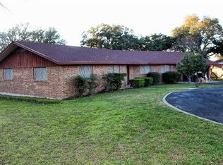 1523 Twin Island Dr, Lockhart, TX 78644