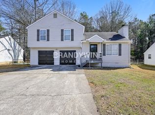 35 Hampton Oaks Dr, Hampton, GA 30228