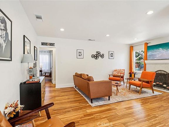 3rd image of 5617 Denny Ave