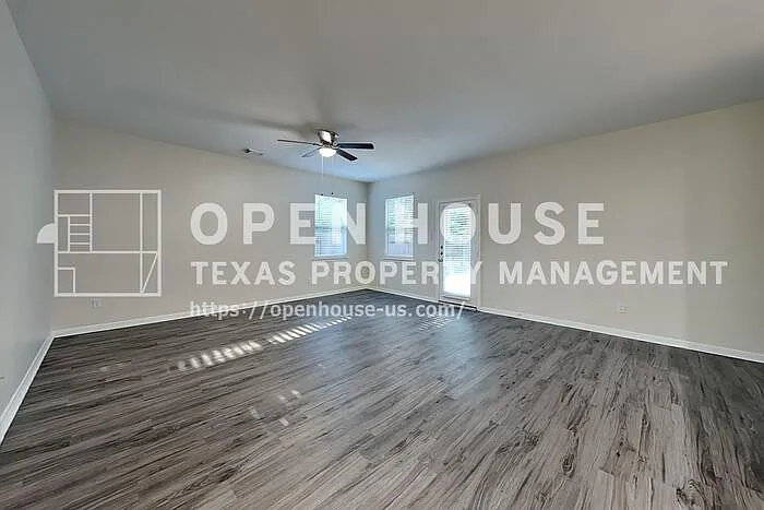 3 bed, 2.0 bath, 2150 sqft, $2,450 — Photo 3