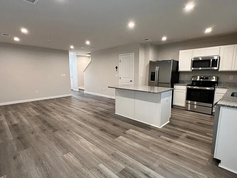243 Christiana Ln #B — Photo 21