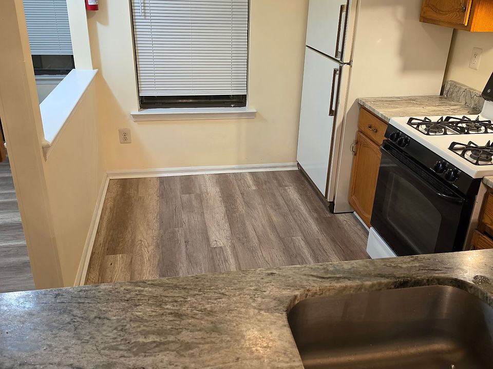 1st image of 207 Woodbridge Commons Way #207