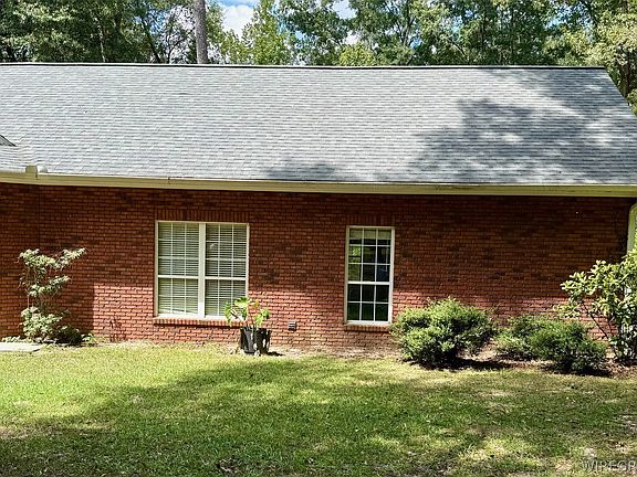 2nd image of 3 Audubon Pl