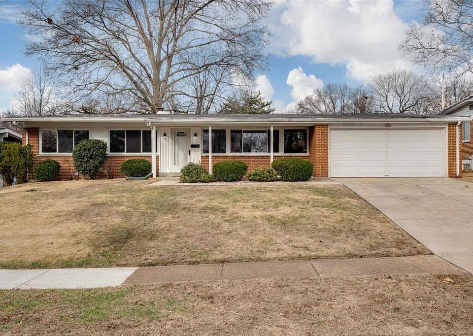 1st image of 1605 Fairmount Dr