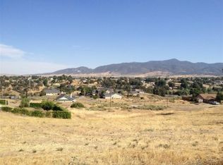 20104 Sears Dr, Tehachapi, CA 93561