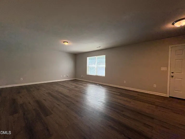 1412 Tamarino Dr — Photo 6