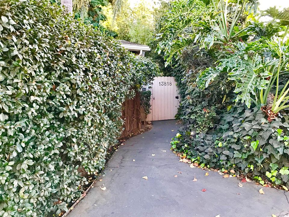 1st image of 13818 Burbank Blvd APT B