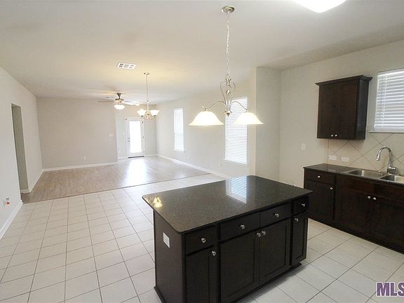 4th image of 13216 Hazlewood Dr