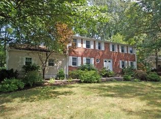 20 Scarsdale Dr, Livingston, NJ 07039