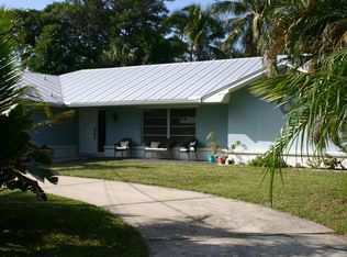 9653 SE Gleason St, Hobe Sound, FL 33455