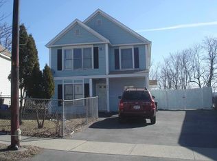 880 Lark Dr, Albany, NY 12210