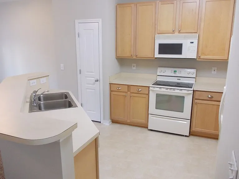 8488 Chaceview Ct — Photo 8