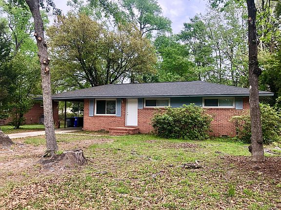 2nd image of 2643 Lilac Ave