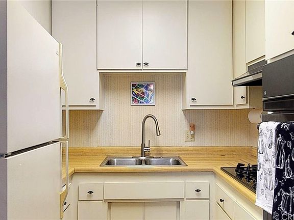 5th image of 26853 Avenue Of The Oaks Unit C