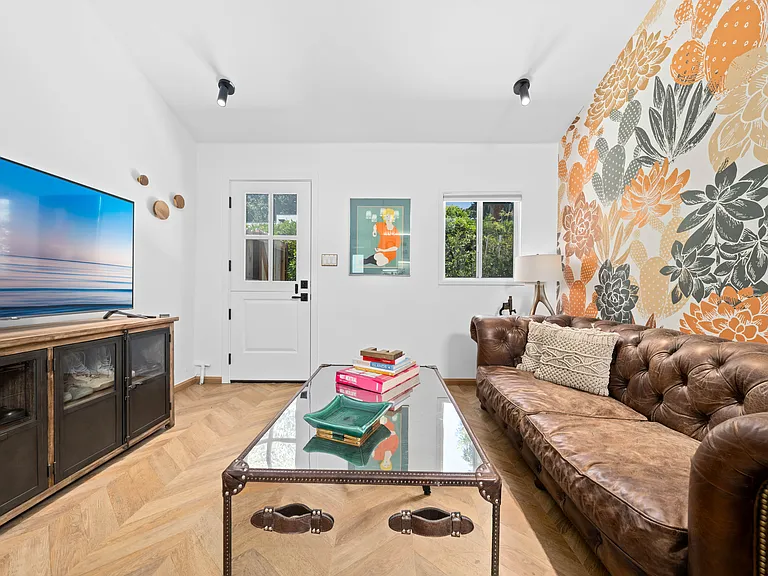4070 Rosabell St #1 — Photo 8