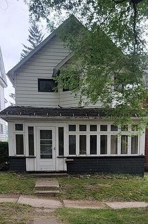 1st image of 624 1st Ave