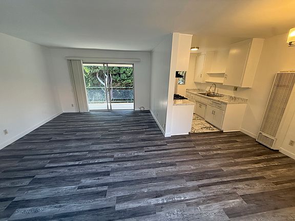 2nd image of 1549 Princeton St APT 5