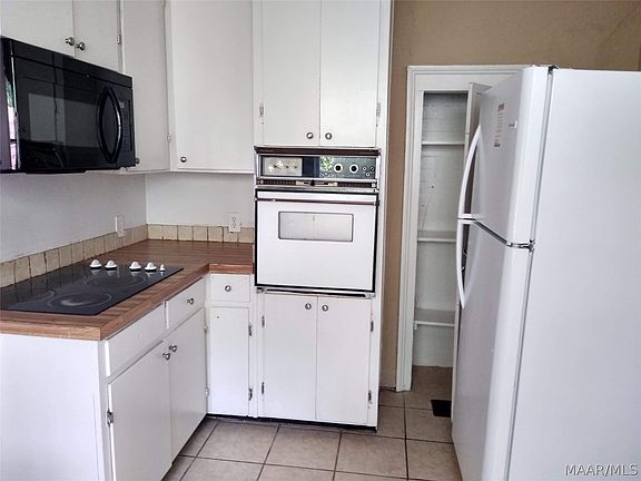 3rd image of 345 Ryan St