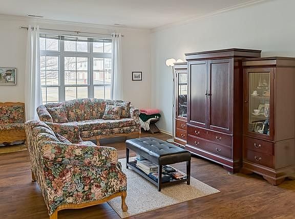 5th image of 3204 Primrose Ln