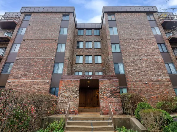 430 Walnut Creek Ln Unit 2501, Lisle, IL 60532