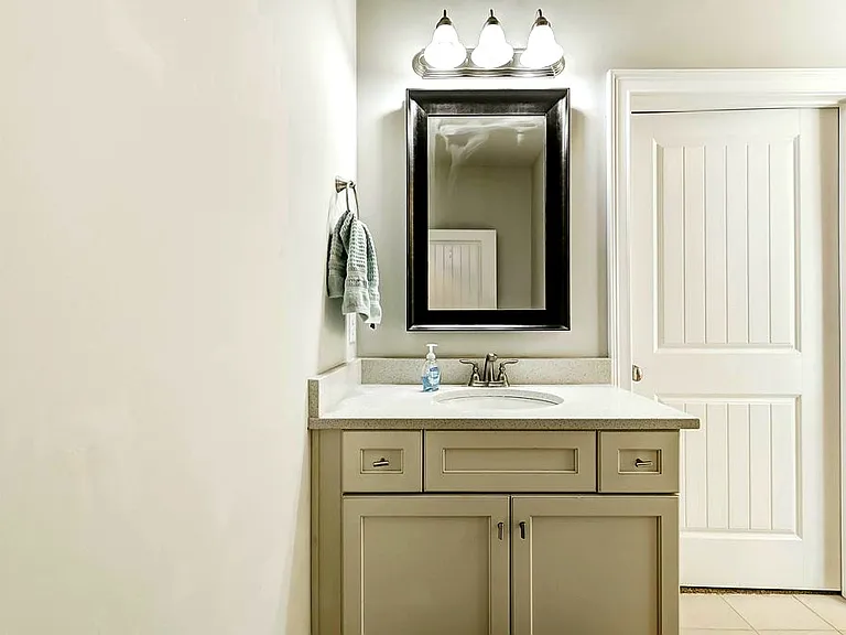 110 Tablerock Ct — Photo 39