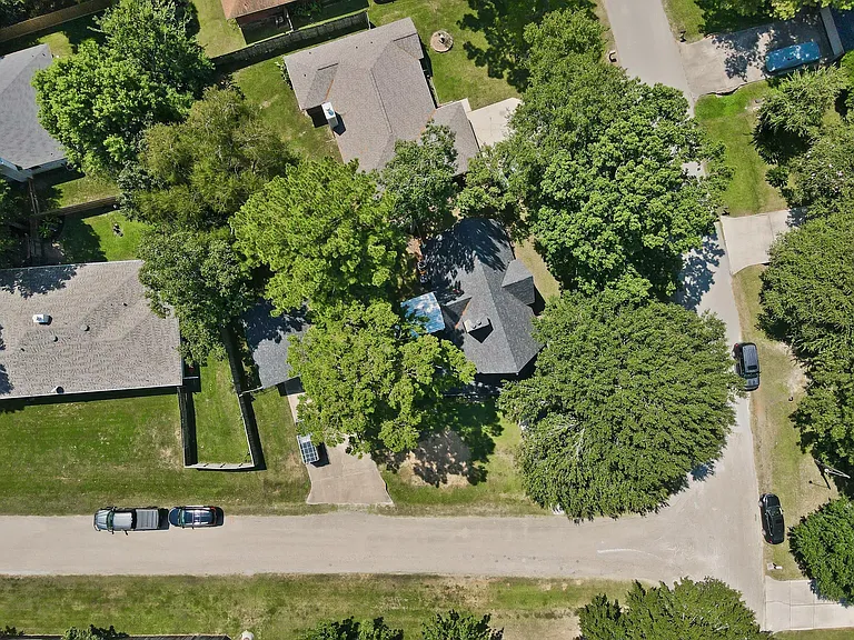 446 Fantasy Ln — Photo 32