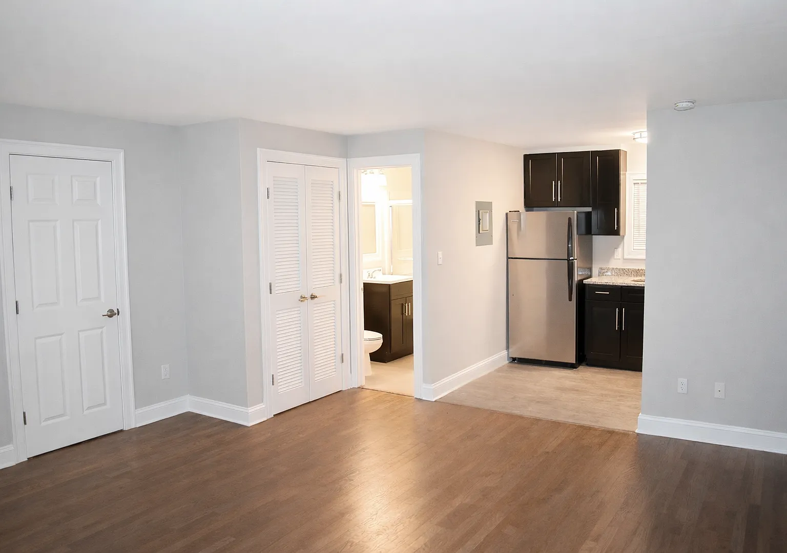 146 West Cedar LLC — Photo 3