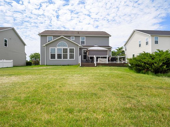4th image of 779 Oakley Dr