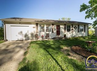 2540 SW Amhurst Rd, Topeka, KS 66614