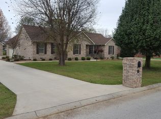 158 Regalwood Dr, Manchester, TN 37355