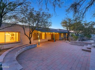 6821 N Skyway Dr, Tucson, AZ 85718